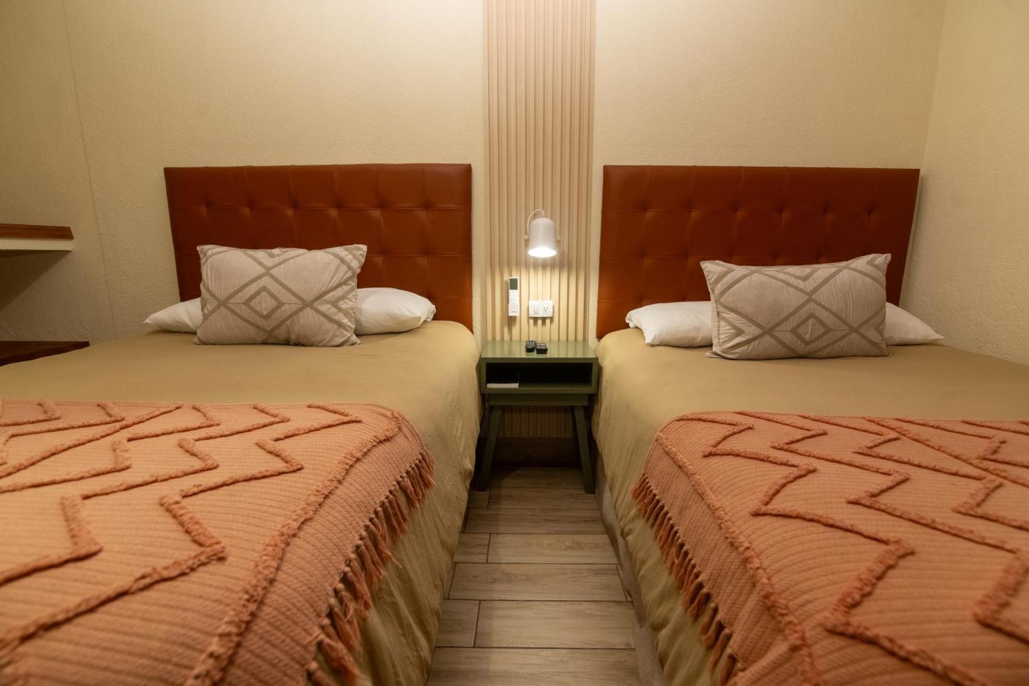 In & Out Hotel (Adults Only) Guatemala City Екстер'єр фото